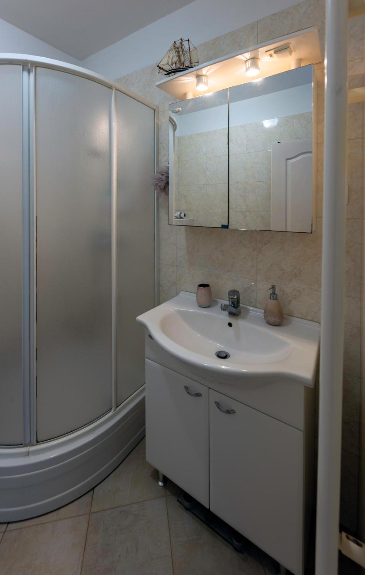 Apartment Anamaria With Seaview เพทรอซาเน ภายนอก รูปภาพ
