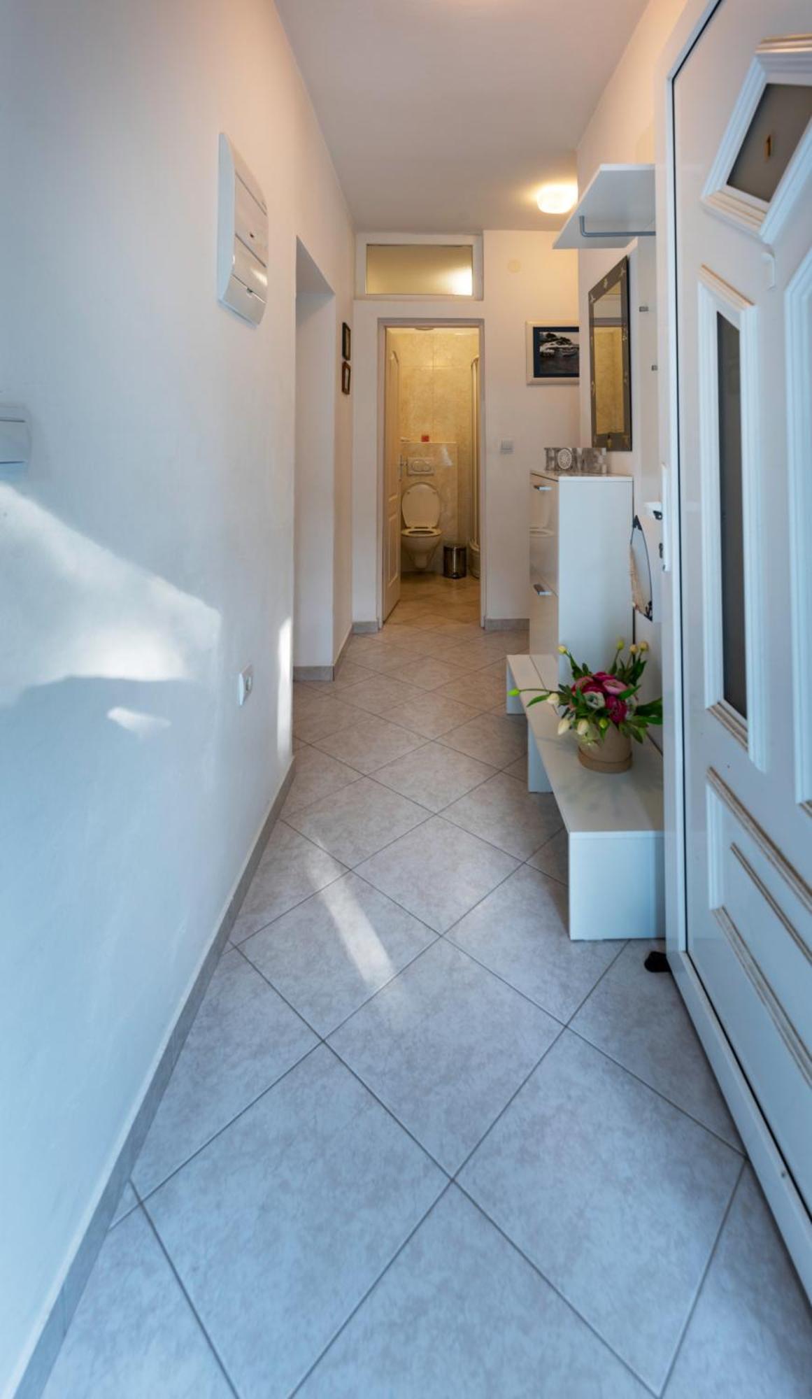 Apartment Anamaria With Seaview เพทรอซาเน ภายนอก รูปภาพ